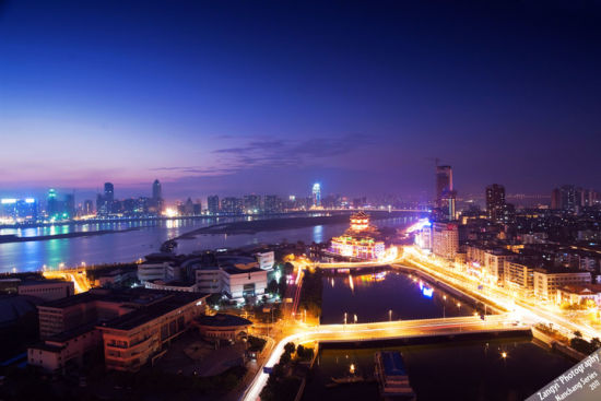 末日约会好去处 南昌夜景陪你度过黑暗三天